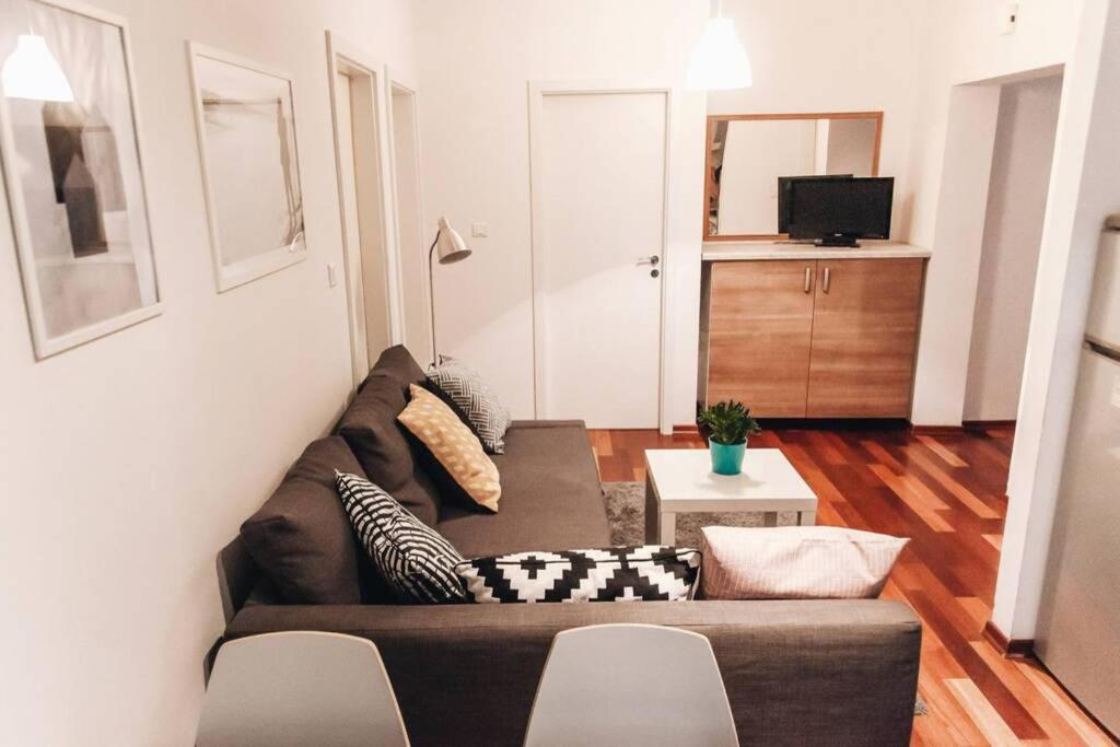 Cosy apartment in a quiet neighborhood Zadar Exterior foto